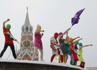 La Russia ha dichiarato le Pussy Riot “organizzazione estremista”
