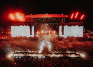 Ci sono Florence + The Machine, Charli XCX e Fontaines D.C. tra gli headliner del Reading & Leeds Festival 2026