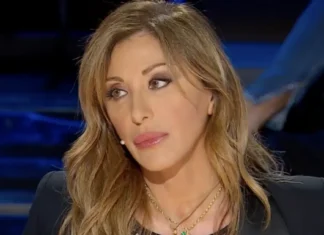 Sabrina Salerno, chi è il padre che l’ha abbandonata e il test del DNA: “Mise in dubbio anche la sua paternità”