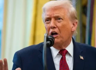 Trump sostiene che i repubblicani dovrebbero “prendere il controllo” delle elezioni per proteggere il partito Trump BBC - Photo Credits Quotidiano.net
