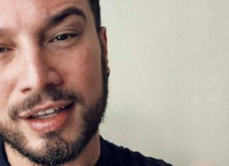 Chi è l’ex fidanzato di Antonino Spadaccino e come mai è finita: i motivi Chi è l'ex fidanzato di Antonino