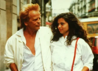 Chi è l’ex fidanzato di Debora Caprioglio, l’importante regista Klaus Kinski: “Ai tempi fu uno scandalo”
