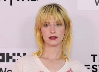 Hayley Williams traccia una linea dura in vista del nuovo tour: “Razzisti e sessisti non saranno i benvenuti”