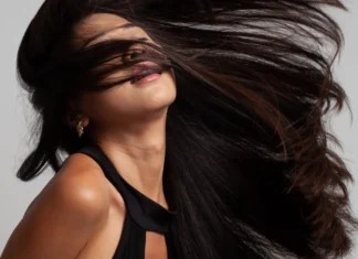 Haircare routine: i passaggi essenziali per capelli dall’aspetto sano