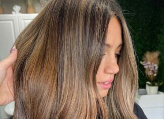 Milk Tea Hair: il colore capelli cool che sta sostituendo il biondo (e perché lo vogliono tutte)