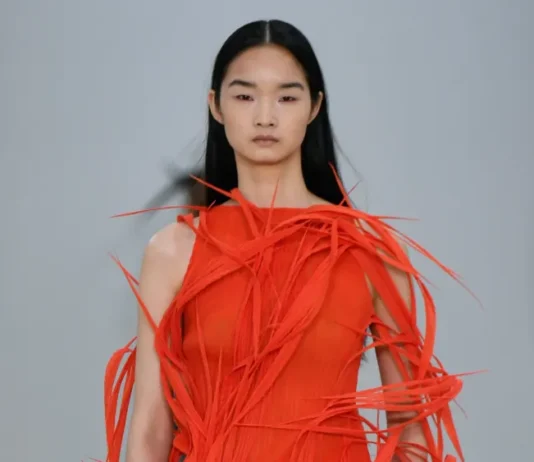 Issey Miyake conquista Londra: il mitico town house di Matches diventa la nuova base del brand