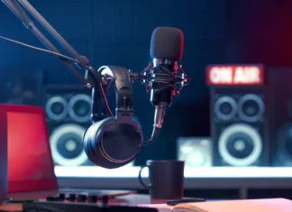 L’evoluzione della radiofonia negli ultimi anni: dall’FM allo streaming web, guardando al DAB