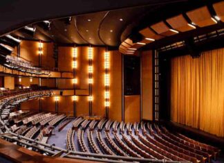 Kennedy Center: dopo l’aggiunta del nome di Donald Trump alla venue, annullati anche i concerti di Capodanno Kennedy Center: dopo l'aggiunta del nome di Donald Trump alla venue, annullati anche i concerti di Capodanno