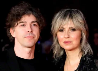 Chi è Eva, la moglie di Michele Riondino: “Il primo bacio è stato un incantesimo” Chi è Eva Nestori la moglie di Michele Riondino