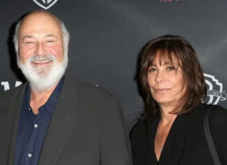 Il regista Rob Reiner e la moglie Michele Singer trovati morti nella loro villa a Los Angeles, uccisi dal figlio