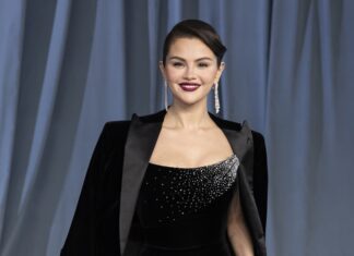 Selena Gomez, la rivelazione sul cambio della voce: “A volte le cose accadono” Selena Gomez sui problemi alla voce