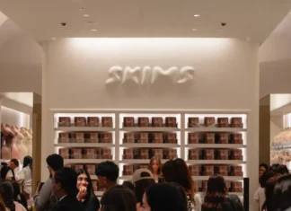 Skims sbarca a Dubai: Kim K alla conquista del Medio Oriente