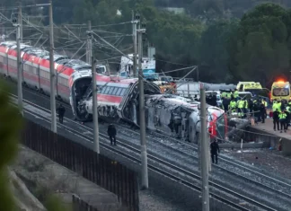 In Spagna deragliano altri due treni, dopo la tragedia in Andalusia