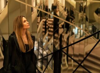 ‘Couture’: il trailer del nuovo film con Angelina Jolie Couture