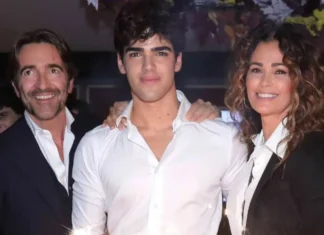 Chi è Brando Barbato, il bellissimo figlio di Samantha De Grenet (e cosa fa nella vita?)