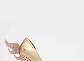 Betsey Johnson x DD Fuego: arrivano le “Flame Shoes”, le scarpe più hot di RuPaul’s Drag Race 18