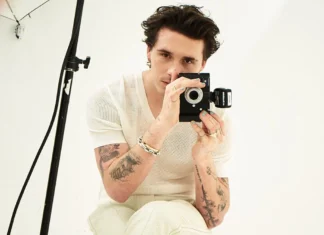 Brooklyn Beckham “rompe” con i genitori e distrugge la fiaba della famiglia perfetta