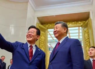 Il selfie di Lee Jae-myung e Xi Jinping: molto più di una semplice foto