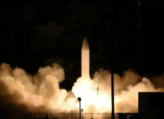 La Russia ha lanciato un missile ipersonico Oreshnik contro l’Ucraina