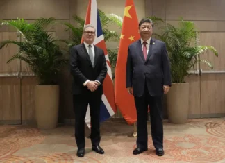 Secondo Trump è “molto pericoloso” per il Regno Unito fare affari con la Cina