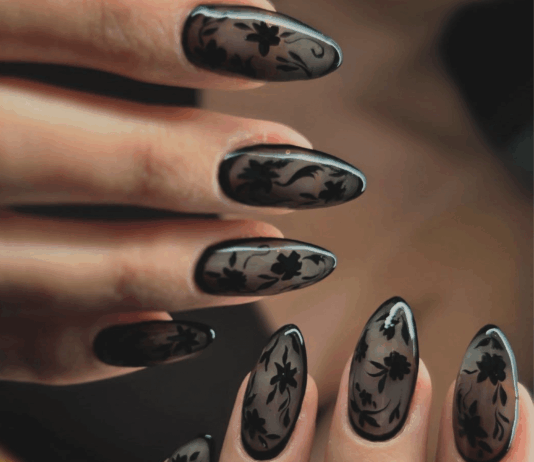 Unghie gothic floral: il trend dark-romantic che sta conquistando il 2026 (e Instagram)