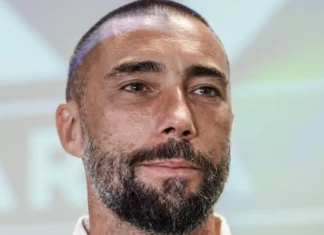 Tutte le ex famose di Vittorio Brumotti: da Giorgia Pamas a Roberta Zoppas Tutte le ex di Vittorio Brumotti