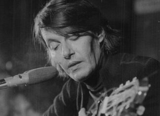 Fabrizio De André, la voce degli ultimi, da Marinella a Tito deandre foto presa da rollingstone.it