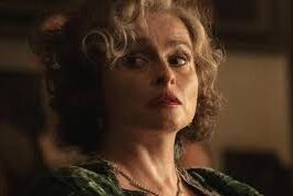 ‘I sette quadranti di Agatha Christie’: il trailer della serie con Helena Bonham Carter I sette quadranti di Agatha Christie