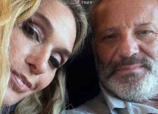 Chi è Alessandro Carbone, il marito di Jill Cooper: “L’ho sposato per la sua saggezza” Chi è Alessandro Carbone il marito di Jill Cooper