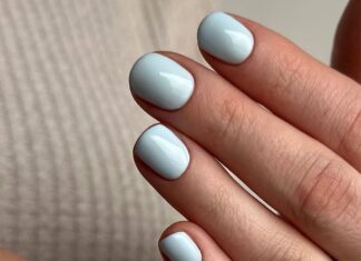 Il frosted lavender è il colore di febbraio per le nostre nails (ed è meglio se prendi nota)