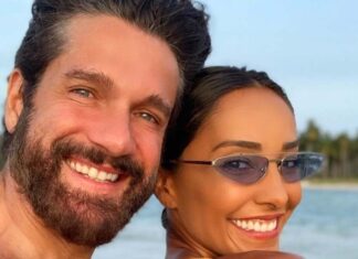 Chi è Edoardo Stoppa, il marito di Juliana Moreira: “Lui non aveva intenzione di fidanzarsi” Chi è il marito di Juliana Moreira