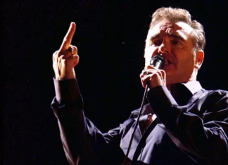 Morrissey annulla i concerti in California a causa di una reazione a un farmaco