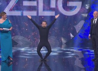 Chi è Simone Barbato, il noto attore, cantante lirico e mimo di Zelig