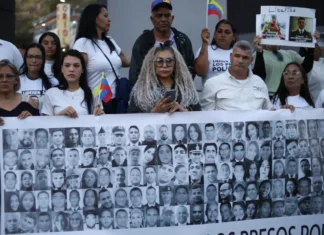 Il Venezuela ha scarcerato altri 80 detenuti politici, ma i conti non tornano sul totale dichiarato da Delcy Rodríguez