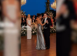 La verità sul ballo “imbarazzante” tra Brooklyn Beckham e la mamma Victoria, parla il Dj del matrimonio