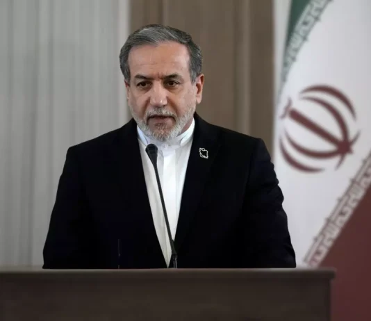 L’Iran risponde all’Ue: “Per noi i vostri eserciti sono forze terroristiche”