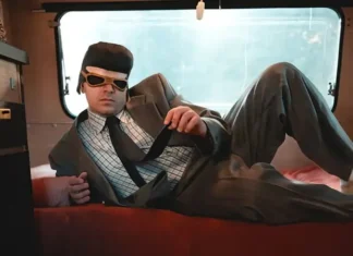 Chi è TonyPitony, l’origine del nome e perché indossa una maschera di Elvis