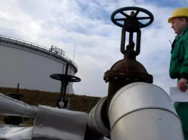 L’Ungheria sospende il prestito di 90 miliardi di euro per l’Ucraina, accusandola di ricatto: “blocca il passaggio del petrolio”