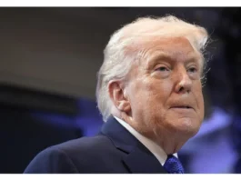 Trump aumenta i dazi dal 10% al 15%, dopo la decisione della Corte Suprema: ma quali sono le leggi che gli danno questo potere?