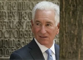 Francia, Charles Kushner sanzionato dal ministro degli Esteri francese. Le motivazioni Charles Kushner Sanzionato - Photo Credits Euronews.com