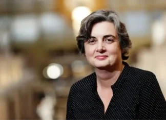 Arrivano le dimissioni per la direttrice del Louvre. C’entra il furto di gioielli? Dimissioni Direttrice Louvre - Photo Credits ArtsLife