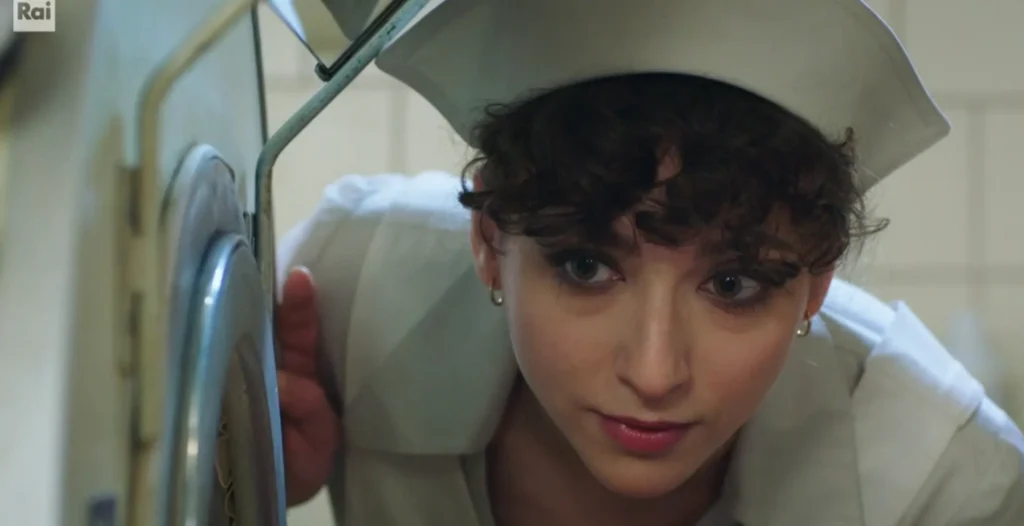 Raffaella Antinucci (Elena)
Fonte: RaiPlay, 2 episodio della 3 stagione