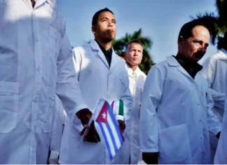 Il Guatemala sospende i rapporti con Cuba, smetterà di utilizzare medici cubani dopo le minacce di Trump