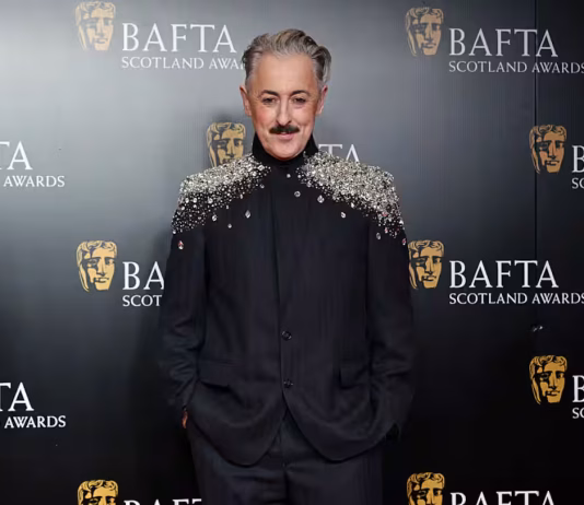 Il presentatore dei BAFTA commenta i film in gara: “Non vi sembra di assistere ad un esaurimento nervoso collettivo?”