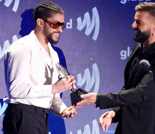 Ricky Martin scrive una lettera aperta a Bad Bunny dopo la vittoria ai Grammy: “Hai vinto rimanendo fedele al Porto Rico”