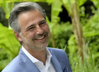 Il mistero di Beppe Convertini sulla relazione gay durata cinque anni, chi è l’ex presunto fidanzato Giovanni Caretta