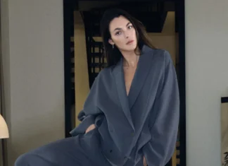L’ultima campagna di Giorgio Armani, scattata nella sua casa milanese