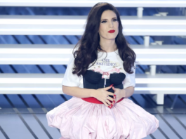 Le pagelle look della prima serata di Sanremo 2026: Michele Bravi Milord, Ditonellapiaga un po’ Charli XCX
