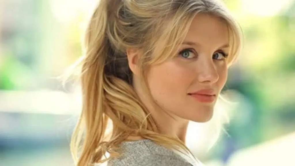 Emerald Fennell 