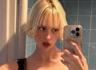 Sì, è ufficialmente french bob mania: il caschetto parigino che sta dominando TikTok
